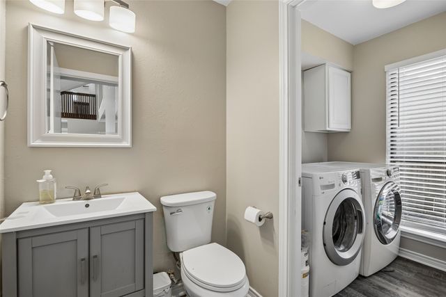 2108 Rose Cliff Lane, Carrollton, TX 75007