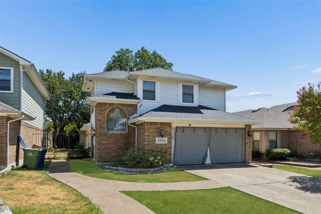 2108 Rose Cliff Lane, Carrollton, TX 75007