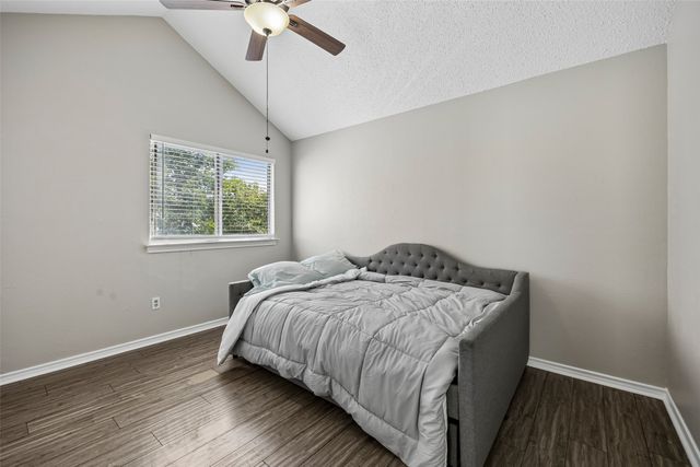 2108 Rose Cliff Lane, Carrollton, TX 75007