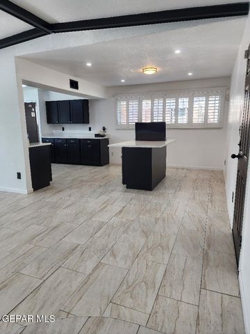 3317 WAYSIDE Street, El Paso, TX 79936