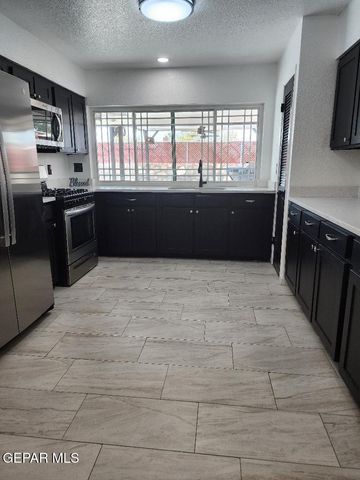 3317 WAYSIDE Street, El Paso, TX 79936