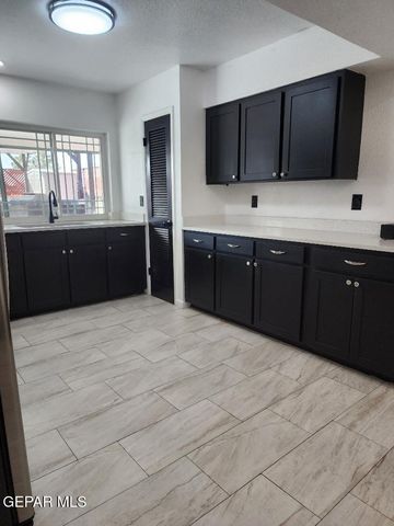 3317 WAYSIDE Street, El Paso, TX 79936