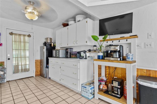 17250 NW 26TH COURT, Trenton, FL 32693