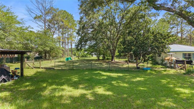 17250 NW 26TH COURT, Trenton, FL 32693
