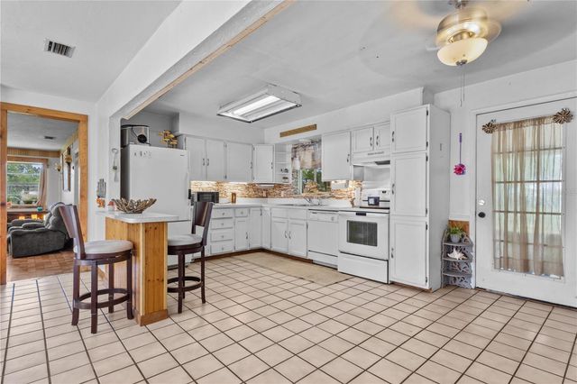 17250 NW 26TH COURT, Trenton, FL 32693