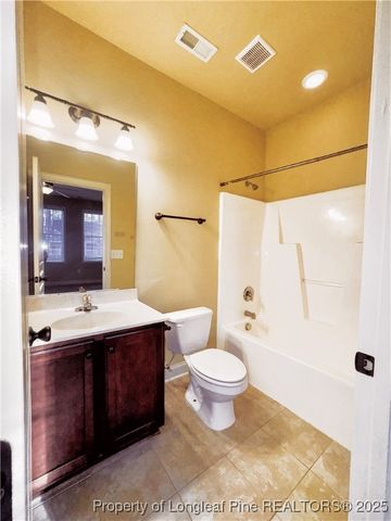 425 Georgetown Circle, Fayetteville, NC 28314