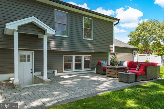 19 ACKER DRIVE, Middletown, NJ 07748
