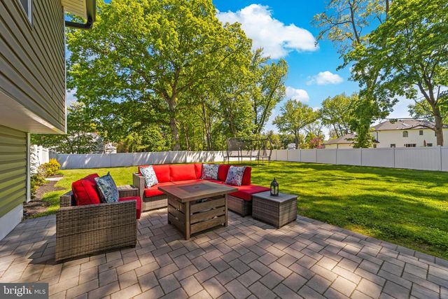 19 ACKER DRIVE, Middletown, NJ 07748