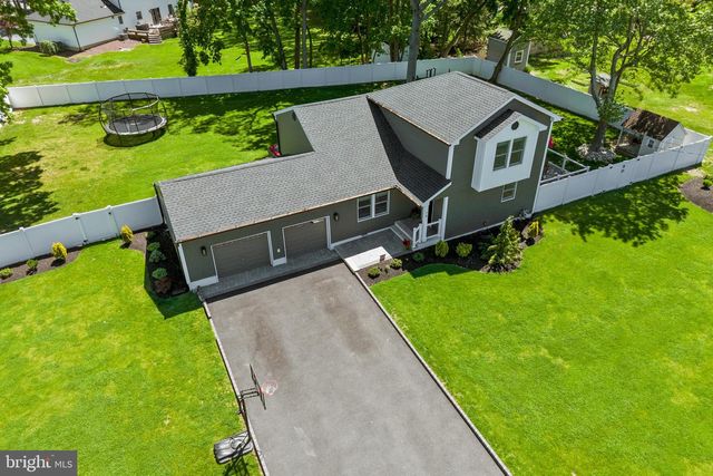 19 ACKER DRIVE, Middletown, NJ 07748