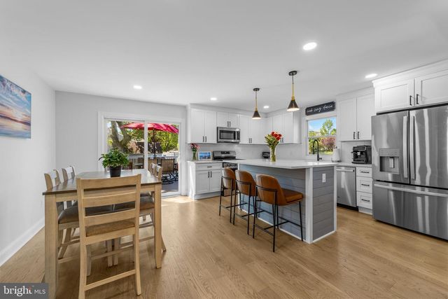19 ACKER DRIVE, Middletown, NJ 07748