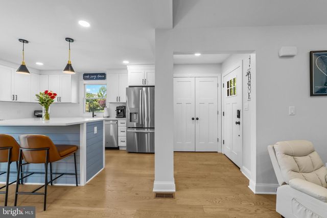 19 ACKER DRIVE, Middletown, NJ 07748