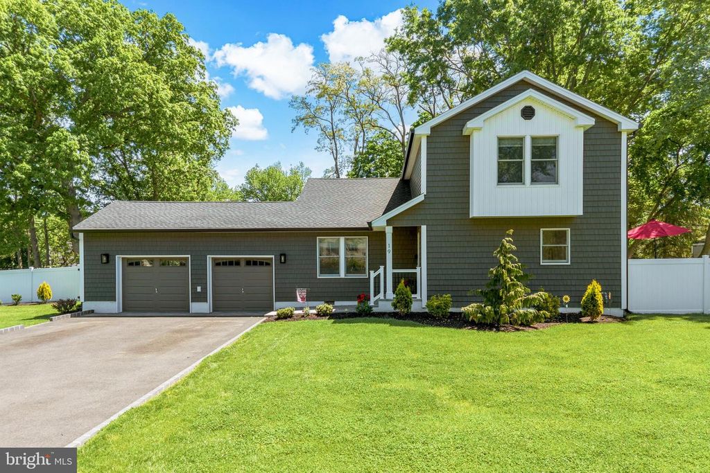 19 ACKER DRIVE, Middletown, NJ 07748