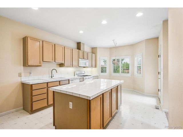 10005 Granite Hill Dr, Parker, CO 80134