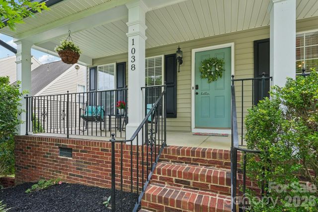1038 Pepperwood Place, Lake Wylie, SC 29710