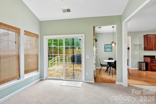 1038 Pepperwood Place, Lake Wylie, SC 29710