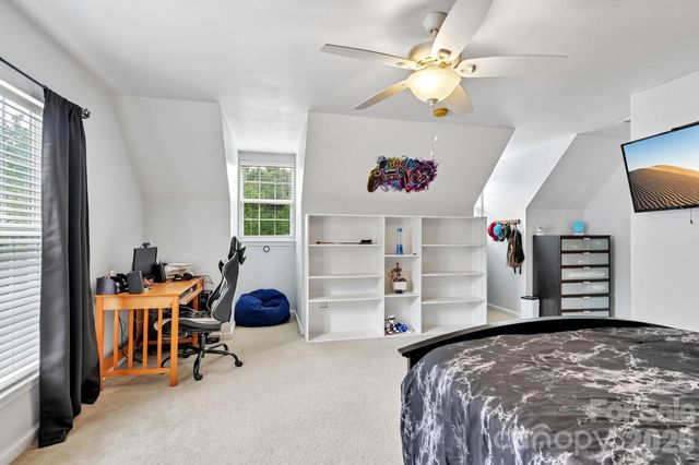 1038 Pepperwood Place, Lake Wylie, SC 29710
