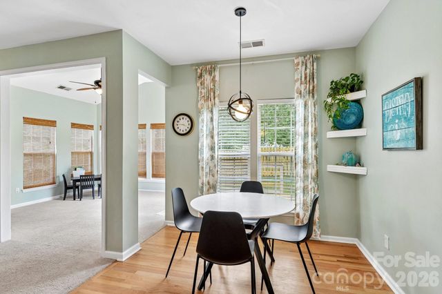 1038 Pepperwood Place, Lake Wylie, SC 29710