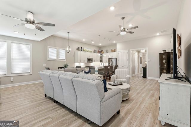 502 Hazelnut Drive, Peachtree City, GA 30269