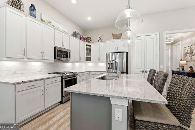 502 Hazelnut Drive, Peachtree City, GA 30269