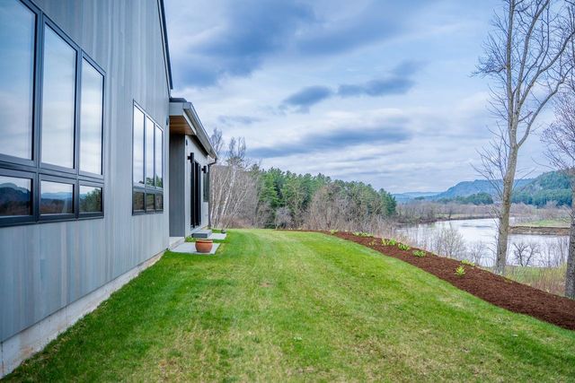 24 Highview Meadows, Piermont, NH 03779