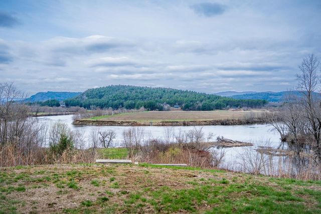 24 Highview Meadows, Piermont, NH 03779