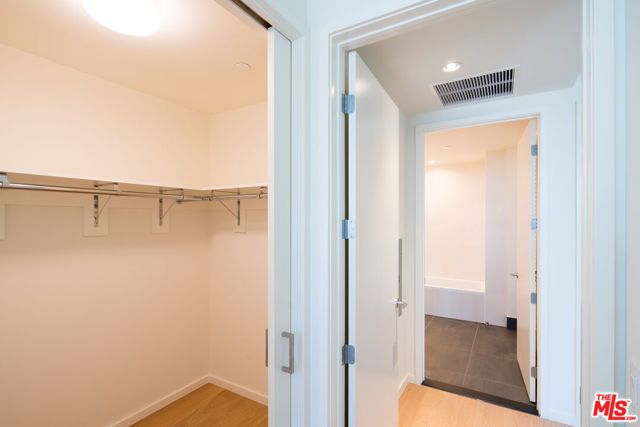 889 Francisco Street 3310, Los Angeles, CA 90017