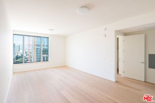 889 Francisco Street 3310, Los Angeles, CA 90017