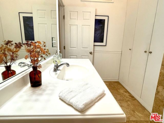 109 Muerdago Road, Topanga (los Angeles), CA 90290