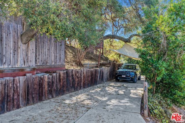 109 Muerdago Road, Topanga (los Angeles), CA 90290