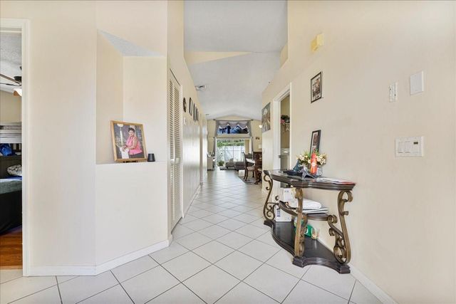 3787 Providence Rd, Boynton Beach, FL 33436