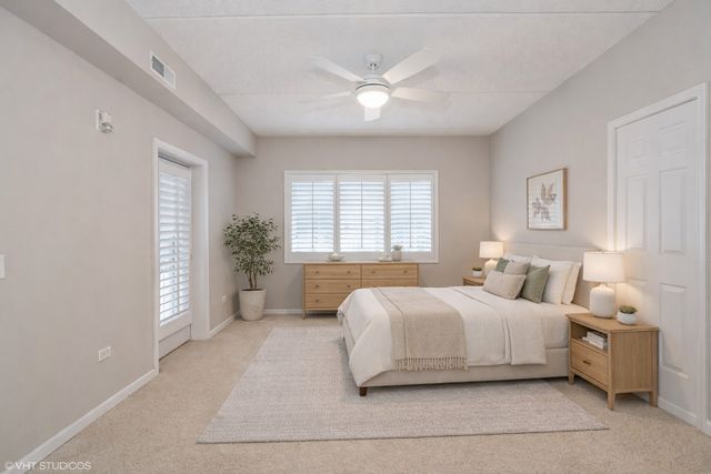 1479 N Milwaukee Avenue 101, Libertyville, IL 60048