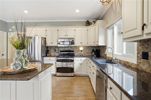 14768 Benson Street, Overland Park, KS 66221