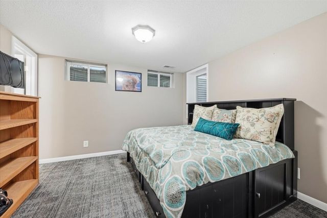 23 ARNOLD Avenue, Council Bluffs, IA 51503