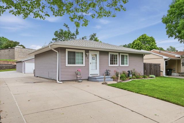 23 ARNOLD Avenue, Council Bluffs, IA 51503