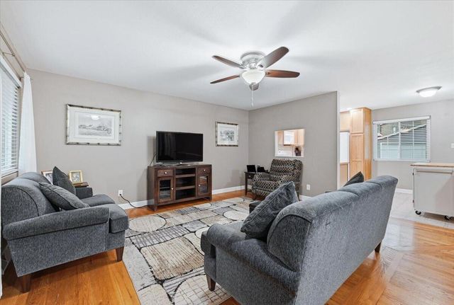 23 ARNOLD Avenue, Council Bluffs, IA 51503