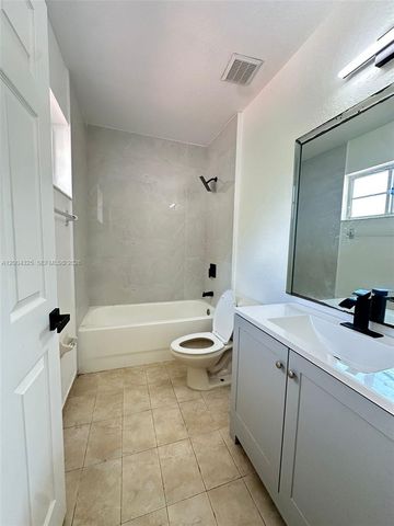 941 SW 6TH PL, Florida City, FL 33034