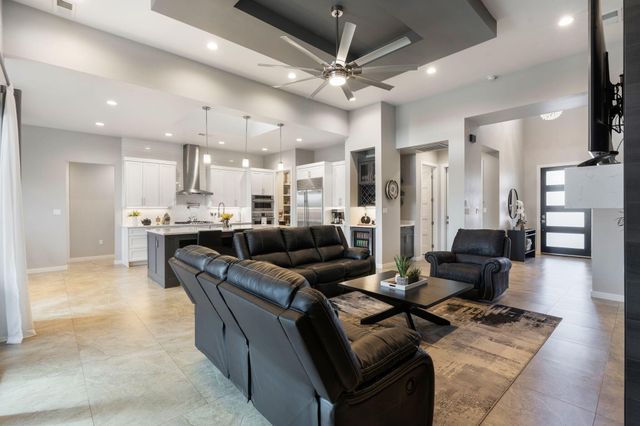 4516 Allen Court NW, Albuquerque, NM 87114