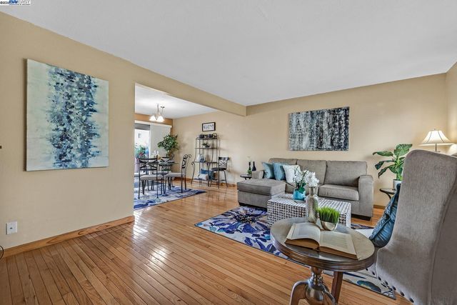 3734 Carrigan Cmn, Livermore, CA 94550