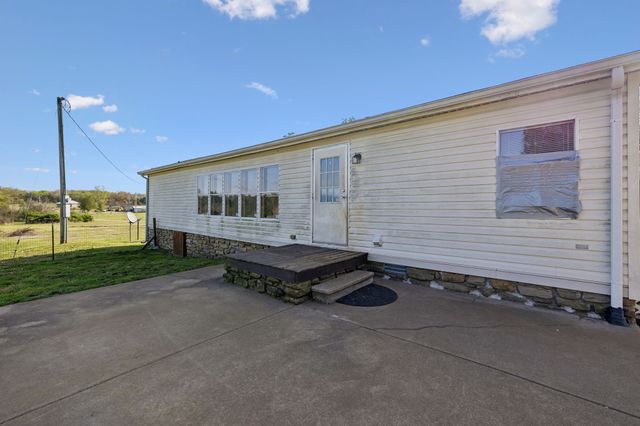 2045 Gentle Rd, Lewisburg, TN 37091