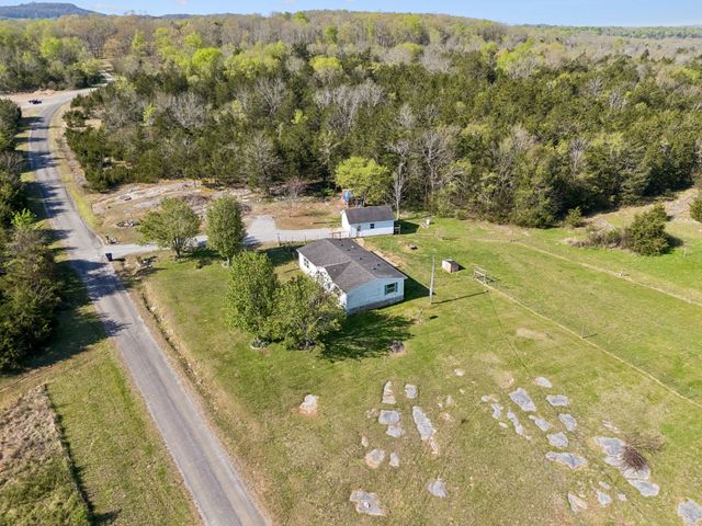 2045 Gentle Rd, Lewisburg, TN 37091