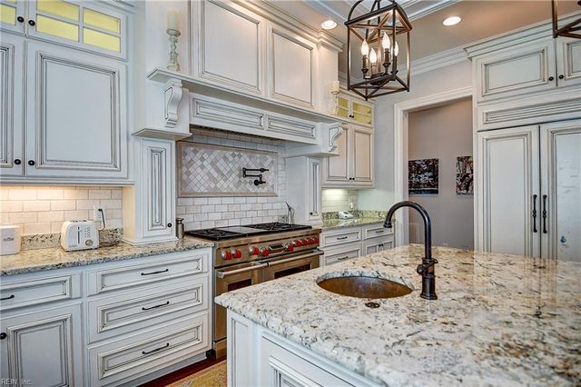 2909 Estates DR, Virginia Beach, VA 23454