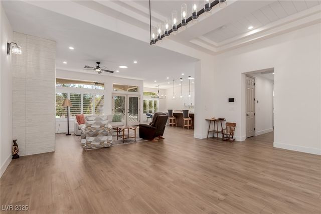 2824 Faiss Drive, Las Vegas, NV 89134