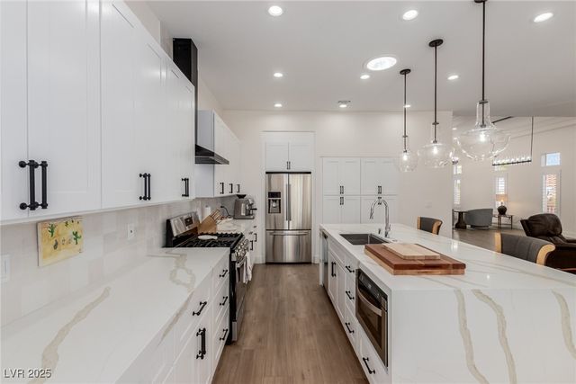 2824 Faiss Drive, Las Vegas, NV 89134