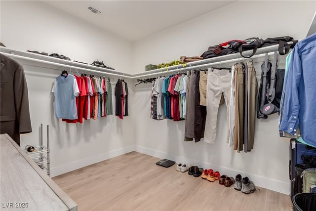 2824 Faiss Drive, Las Vegas, NV 89134