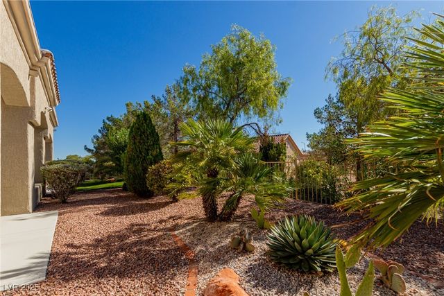 2824 Faiss Drive, Las Vegas, NV 89134