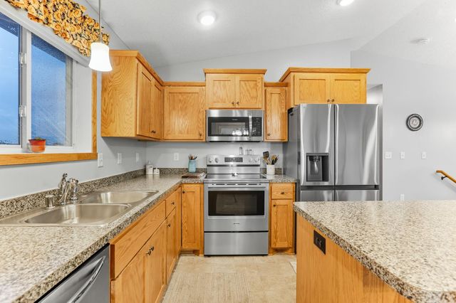 48076 Autumn Court, Stanchfield, MN 55080