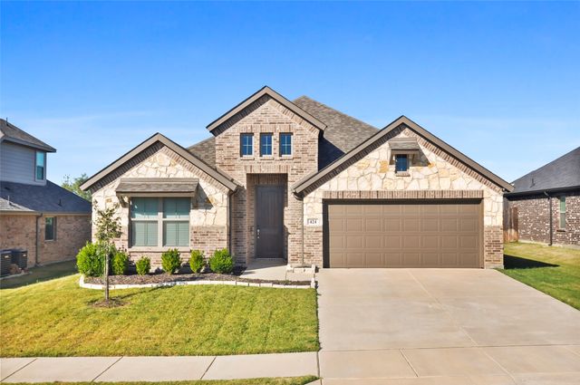 424 Molly Lane, Keene, TX 76059