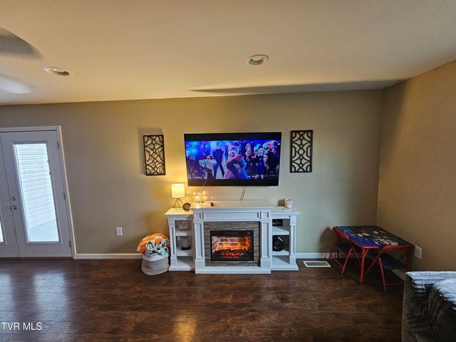 7395 Grady Lane, Wise, VA 24293