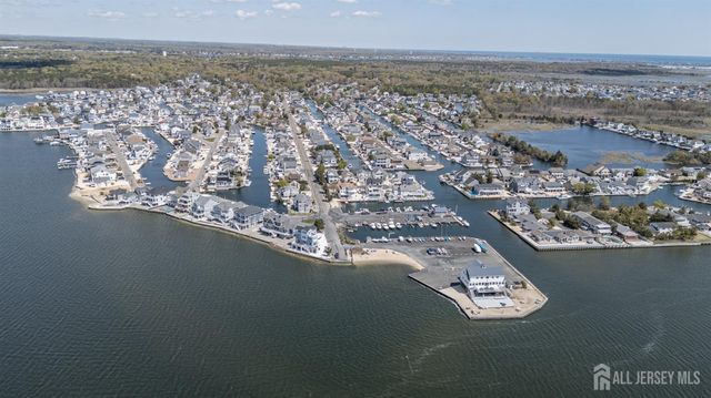 66 Pacific Ocean Drive, Brick, NJ 08723