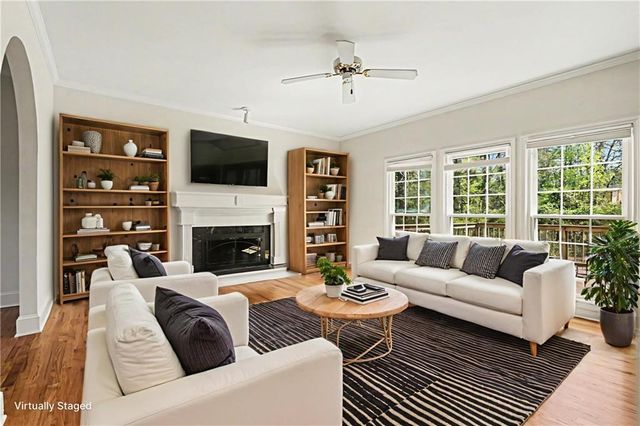 1374 Holly Lake Circle, Snellville, GA 30078